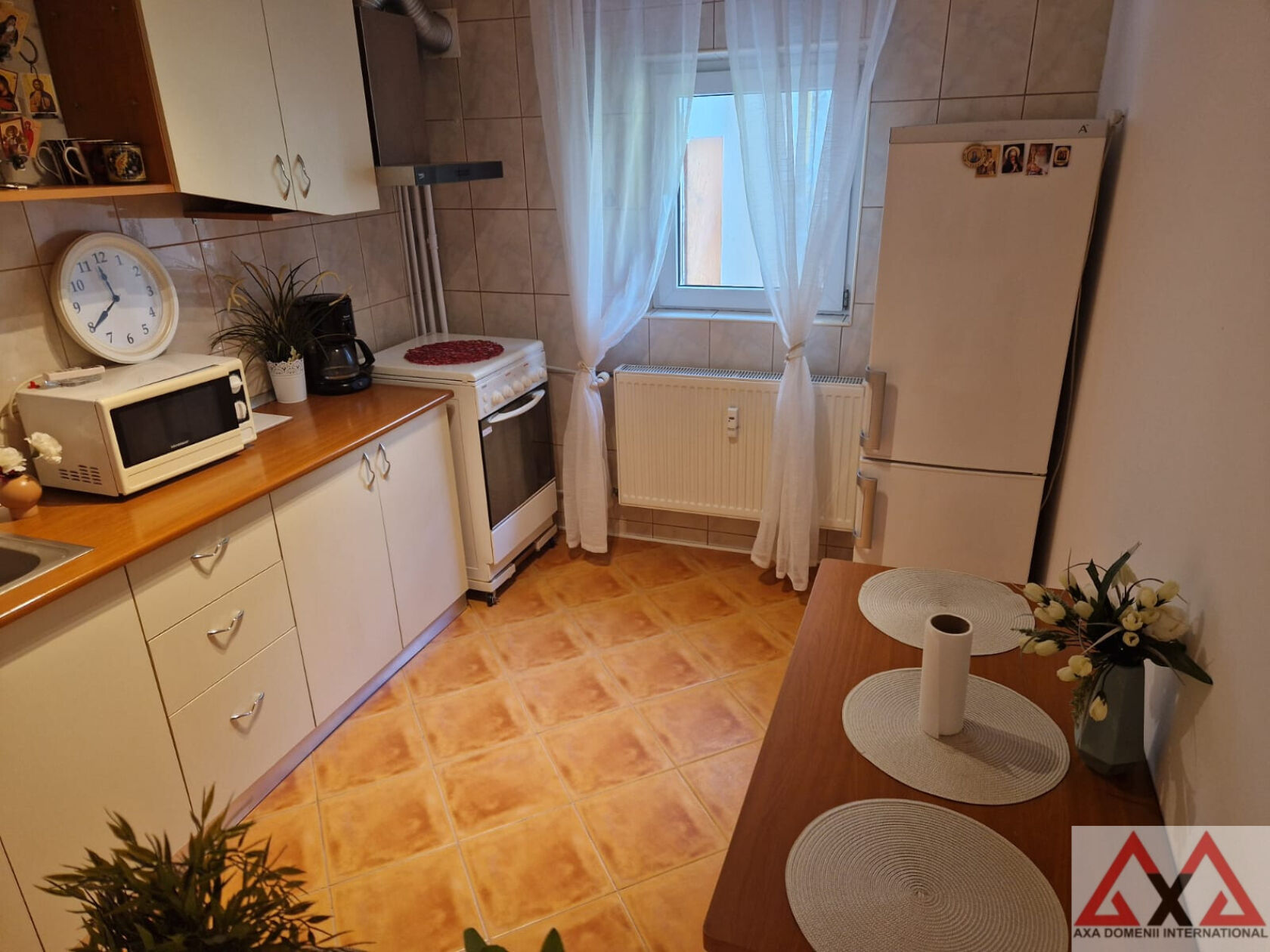 Închiriere 2 camere Tineretului - Pridvorului - mobilat, utilat — fotografia 3