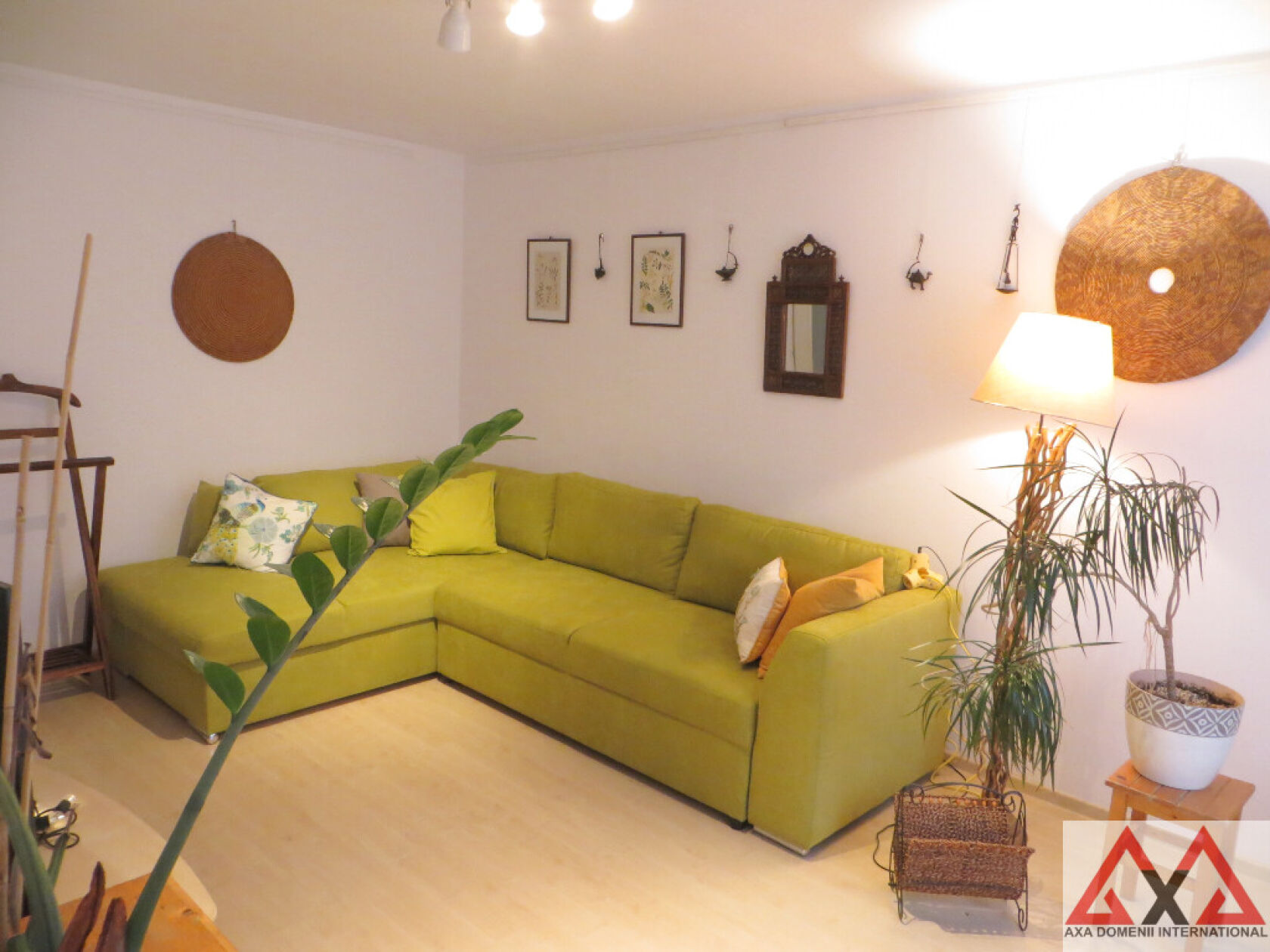 Inchiriere apartament 2 camere Aviatiei, etaj 1, decomandat, geam baie, PARCARE — fotografia 1