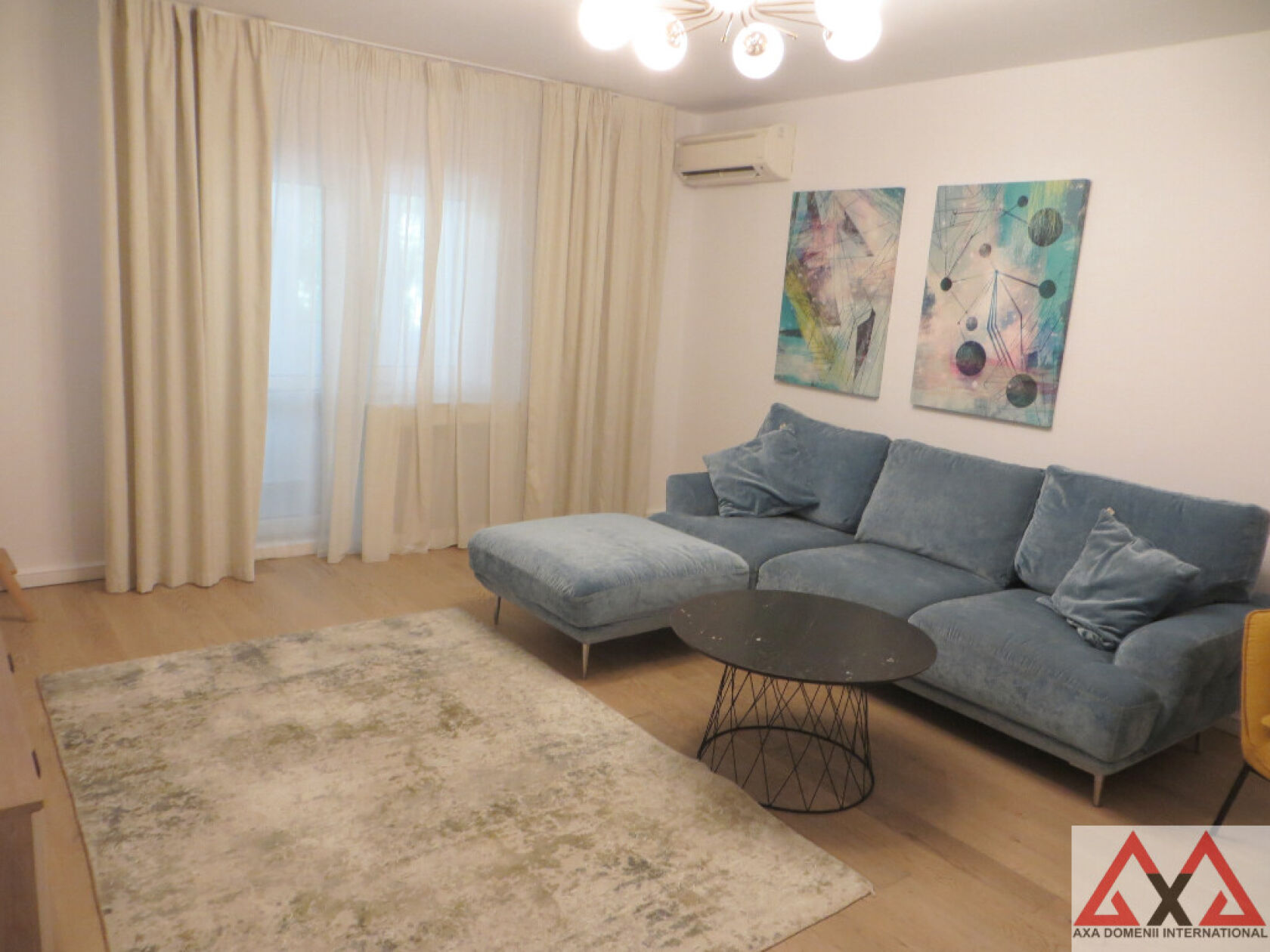 4 camere Decebal - adiacent, etaj 1, centrala termica, loc parcare ADP — fotografia 1