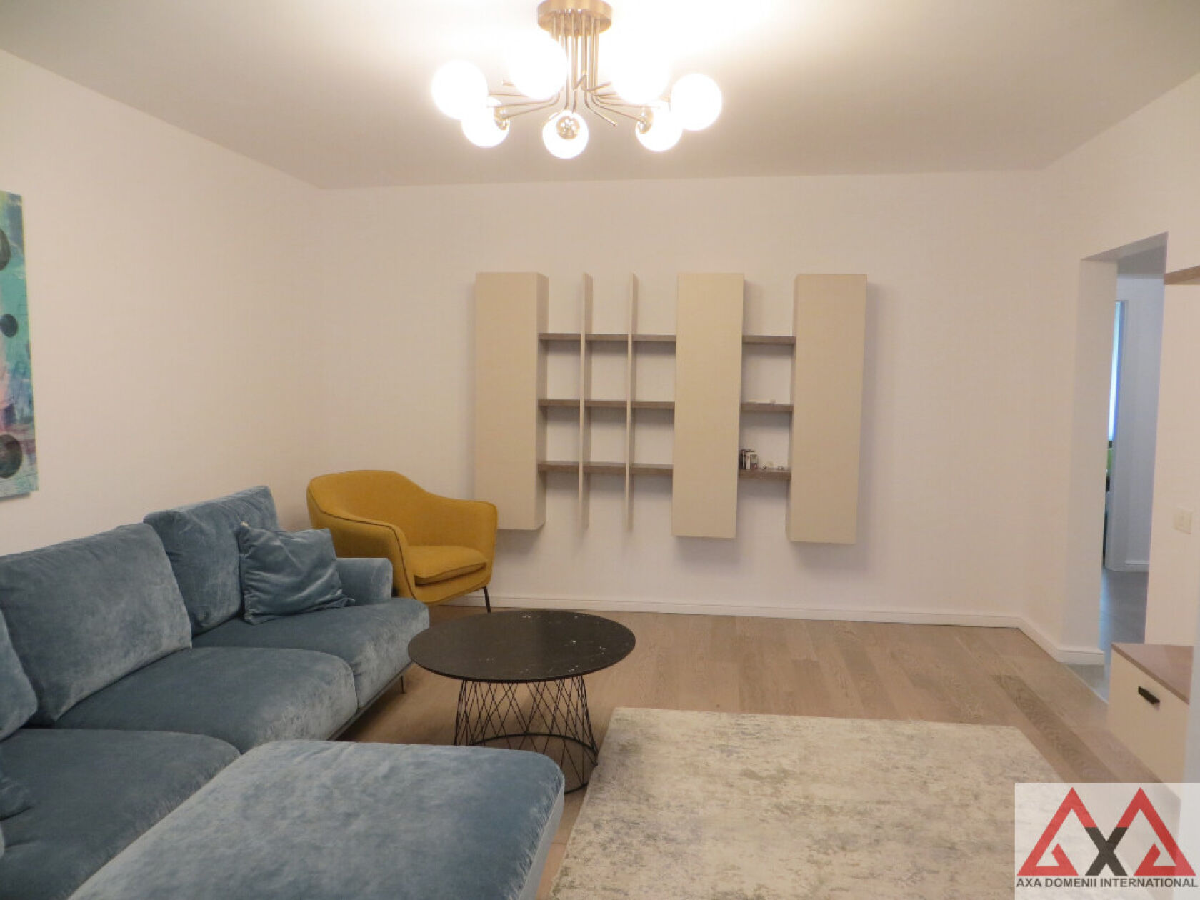 4 camere Decebal - adiacent, etaj 1, centrala termica, loc parcare ADP — fotografia 2