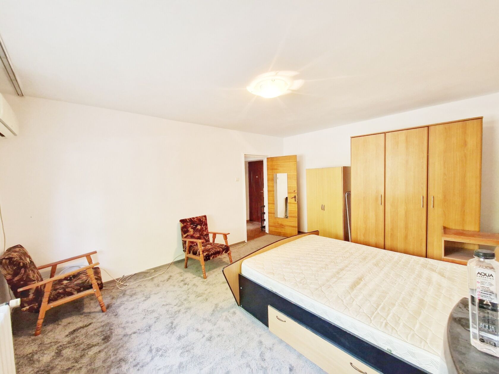 Garsoniera de inchiriat - Str. Doamna Ghica 20 - Stradal — fotografia 1