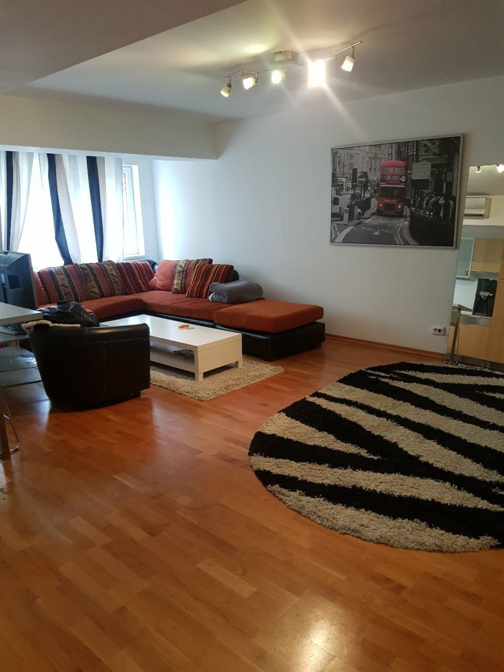 De inchiriat Apartament 2 Camere - Rond Alba Iulia — fotografia 1