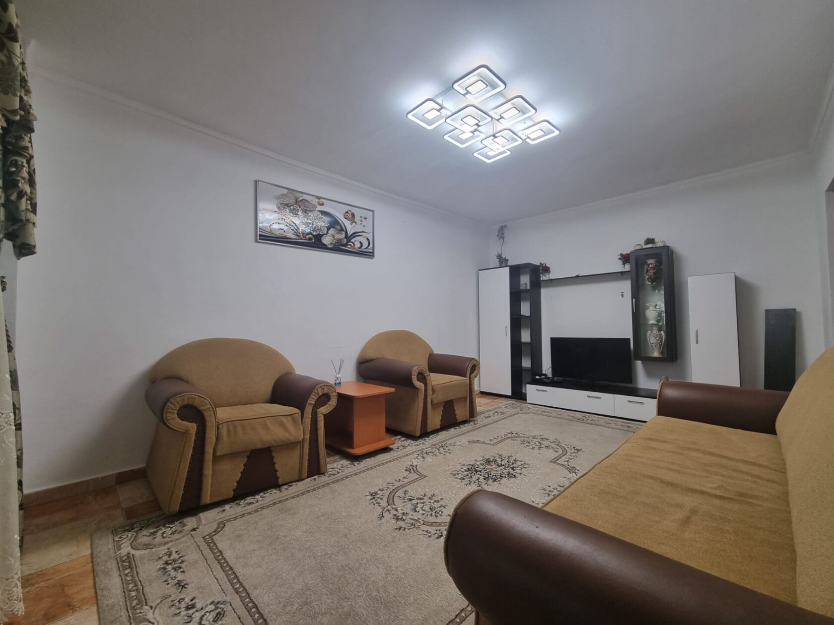 Dristor metrou apartament spatios 3 camere — fotografia 1