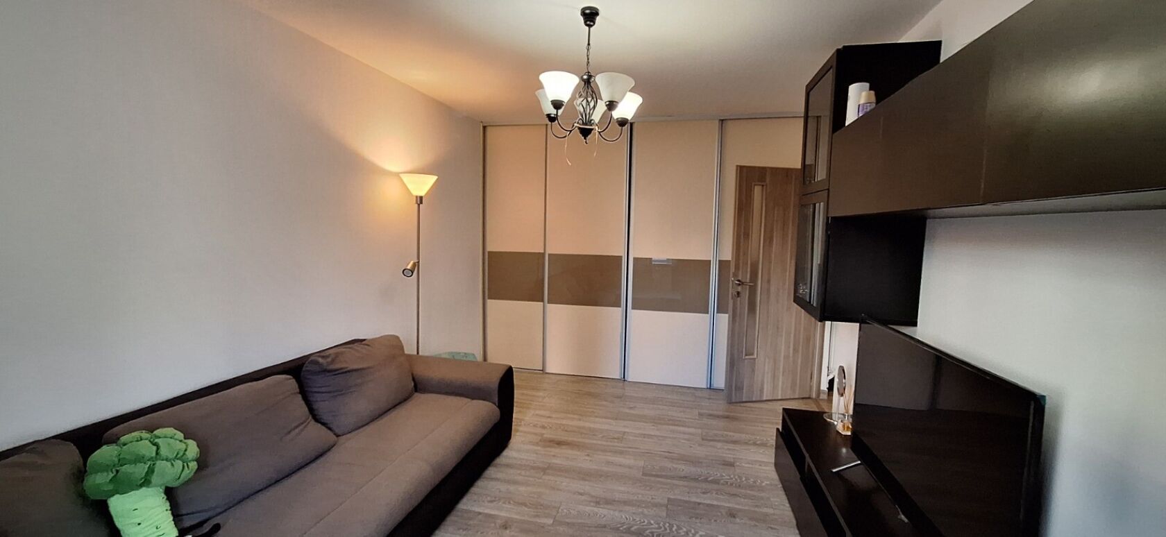 Titan 3 camere apartament superb — fotografia 3