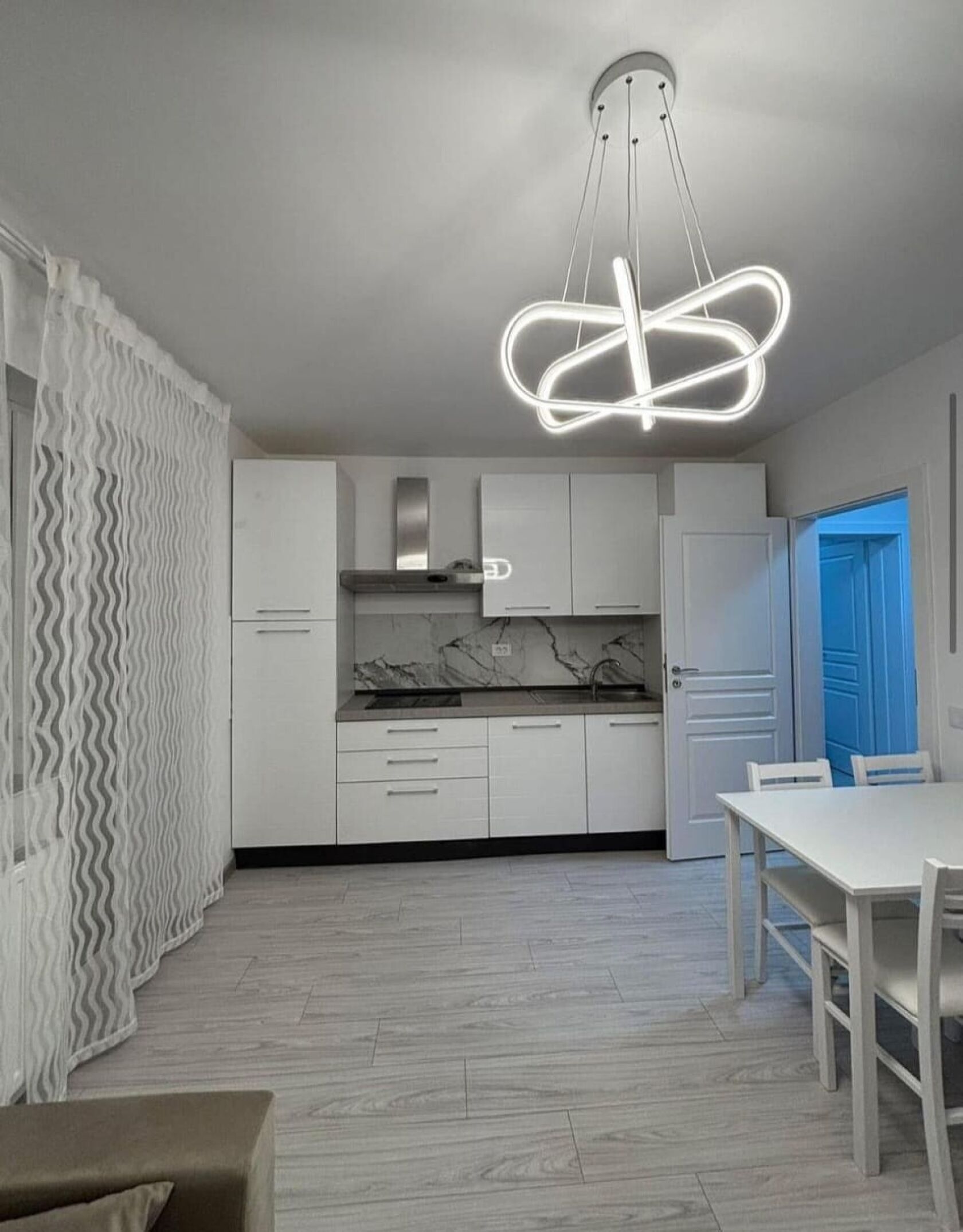 Inchiriere apartament bloc nou cu 3 camere Panoramic Residence-Valea Adanca — fotografia 1