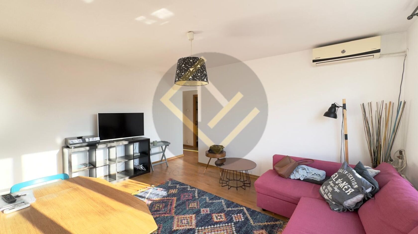 Piata Muncii Basarabia Apartament între 3 Parcuri — fotografia 3