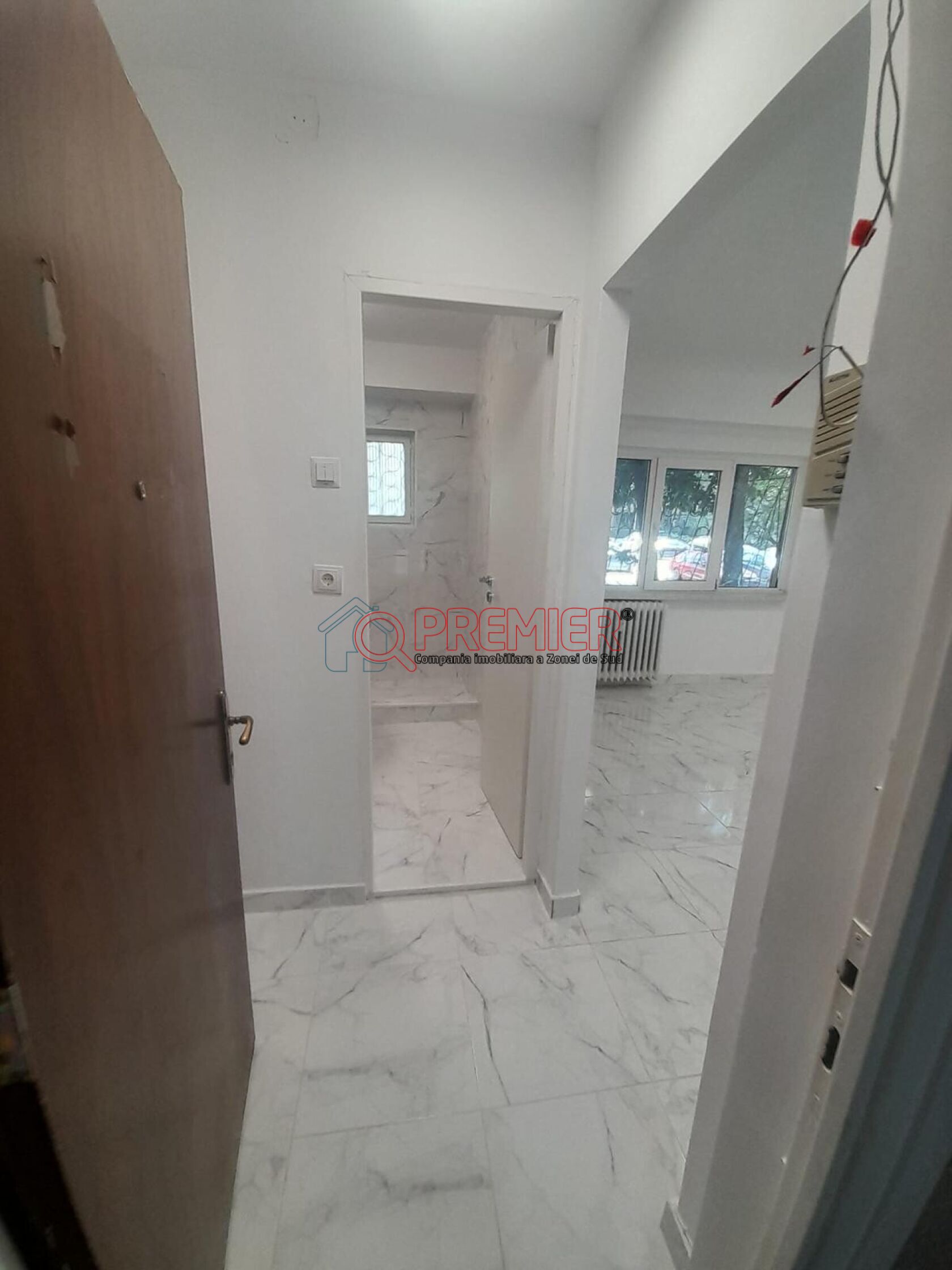 Garsonieră renovată | Ideală pentru firmă | Str. Secuilor | /lună — fotografia 2
