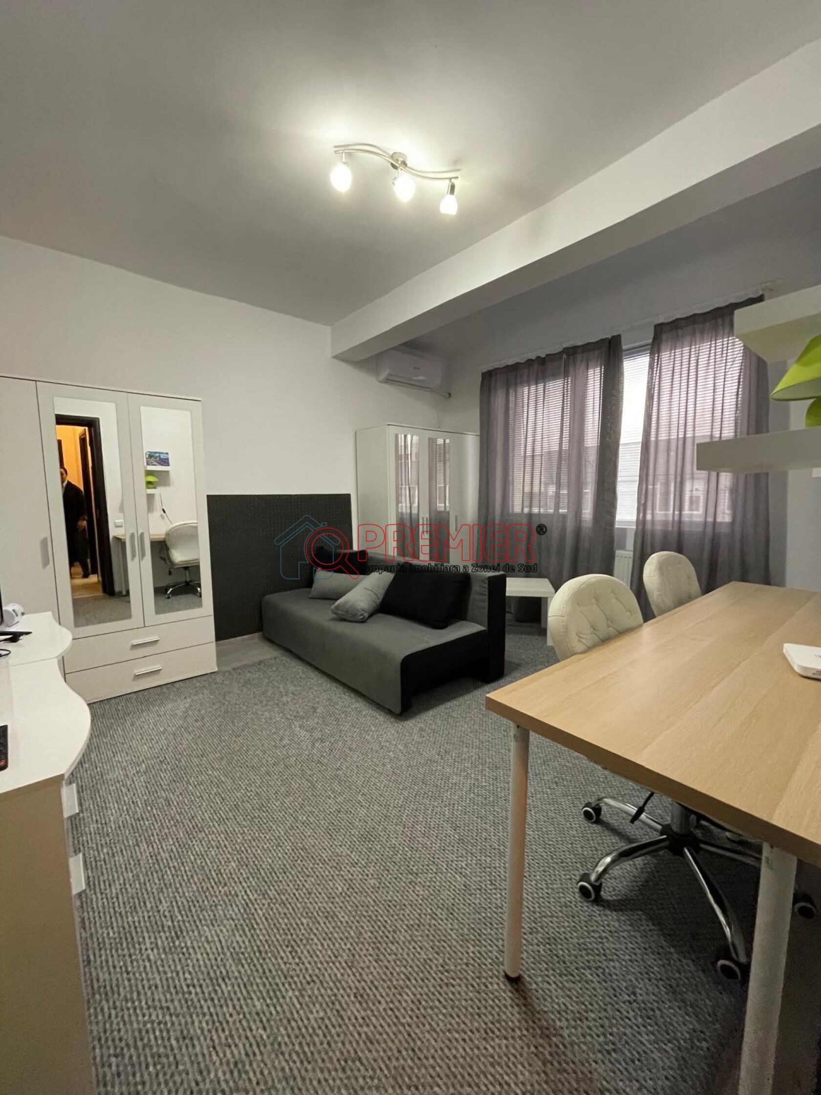 Inchiriere Garsoniera -Sector 4 - Grand Arena - PET FRIENDLY — fotografia 1