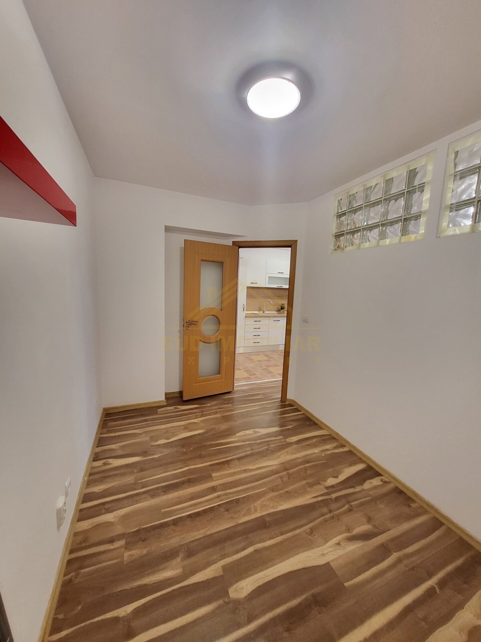 CHIRIE APARTAMENT 3 CAMERE+PARCARE LIDL POPESTI LEORDENI — fotografia 3
