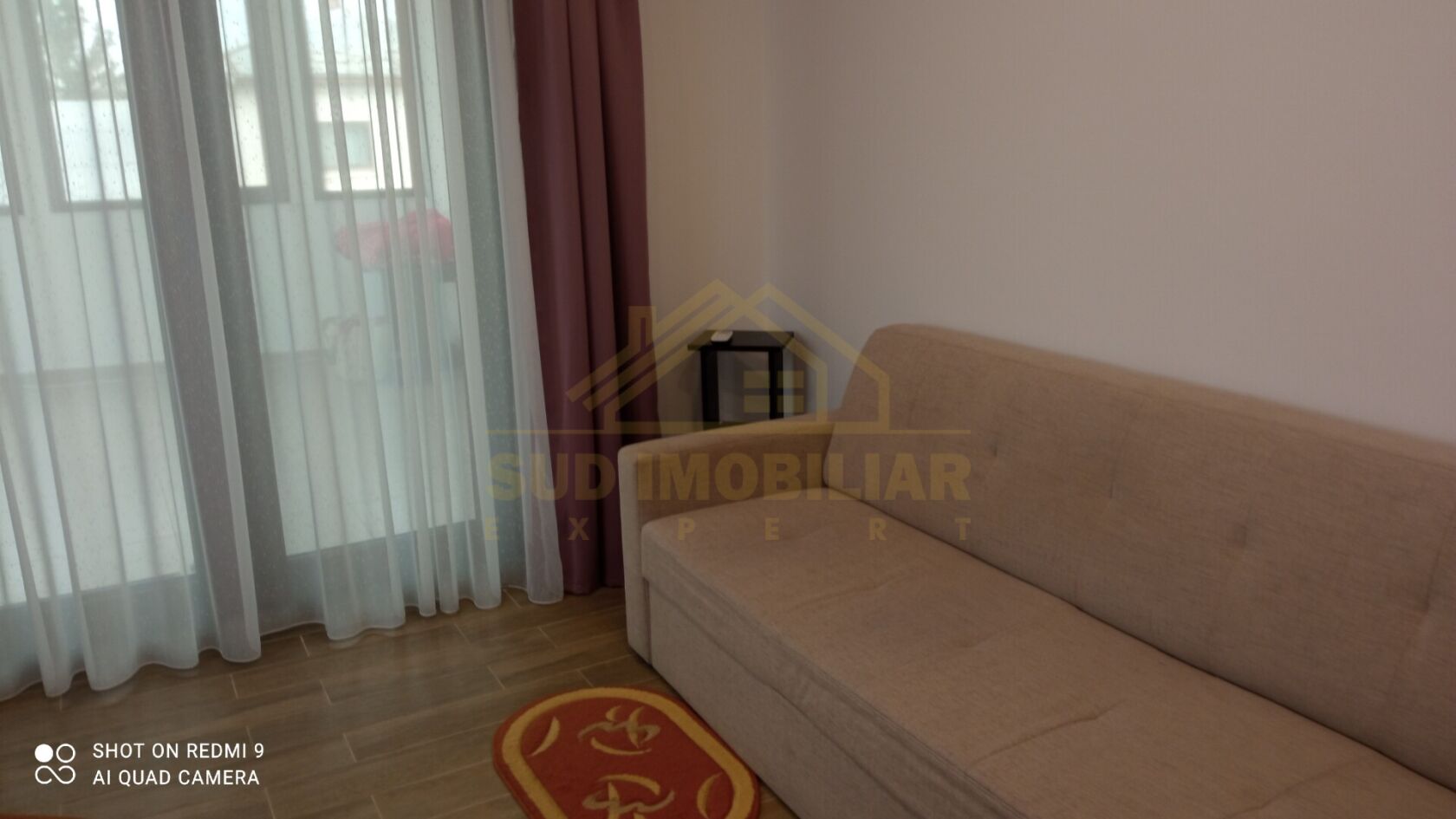 Inchiriere Garsoniera decomandata +Loc Parcare+Terasa inchisa - Primarie — fotografia 3