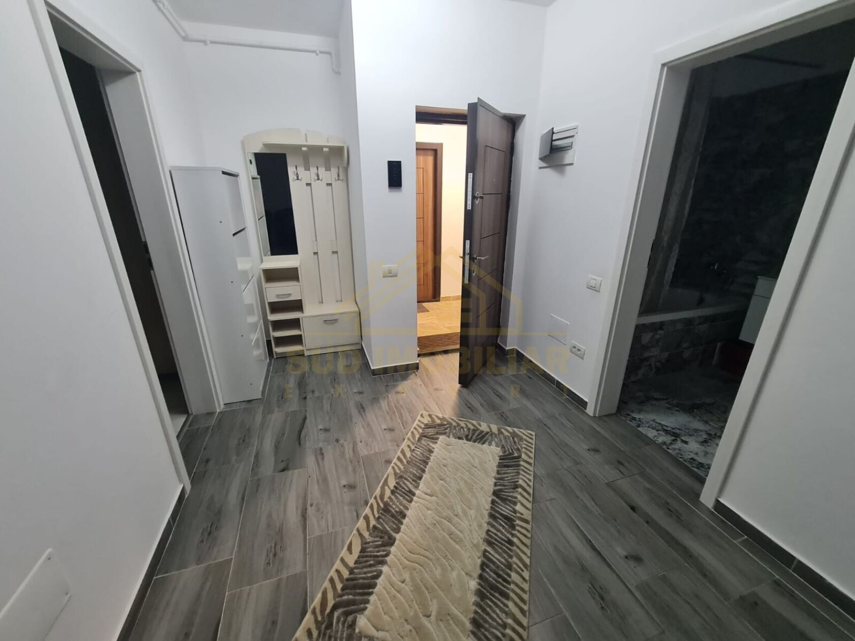 CHIRIE 3 CAMERE-METROU BERCENI — fotografia 1