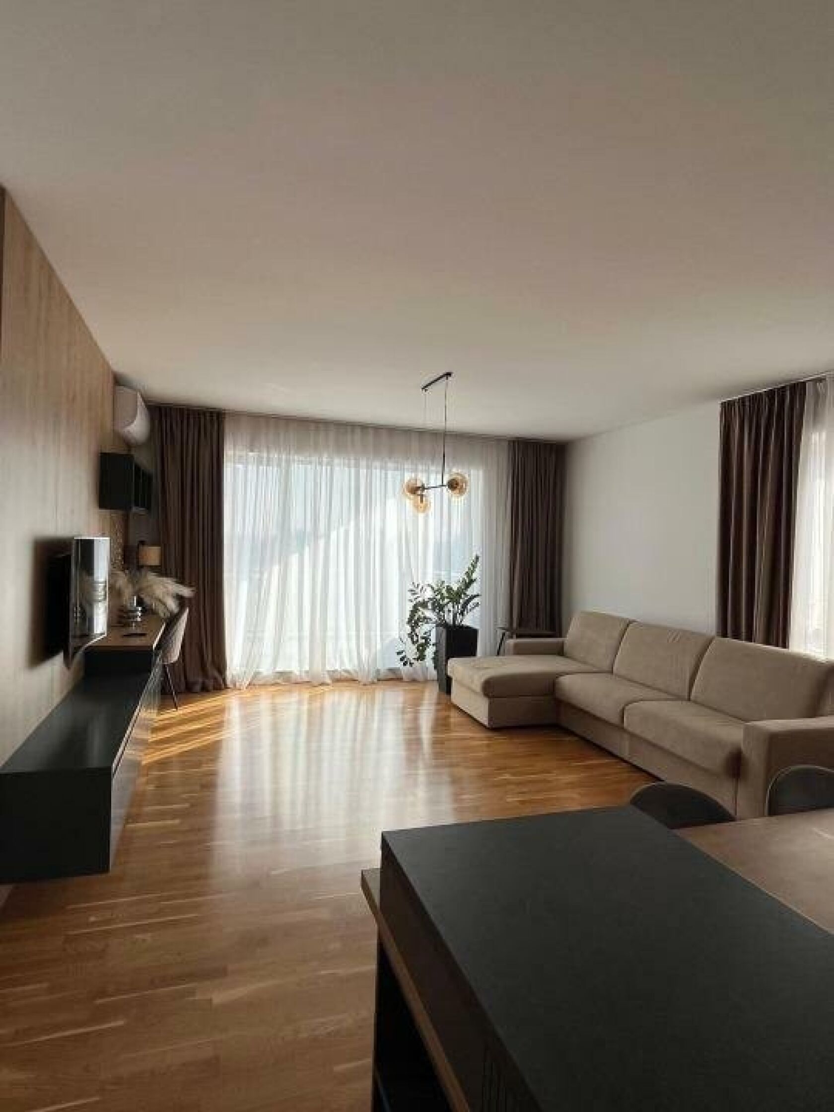 apartament 3 camere, parcare, complex rezidential, piata presei — fotografia 1