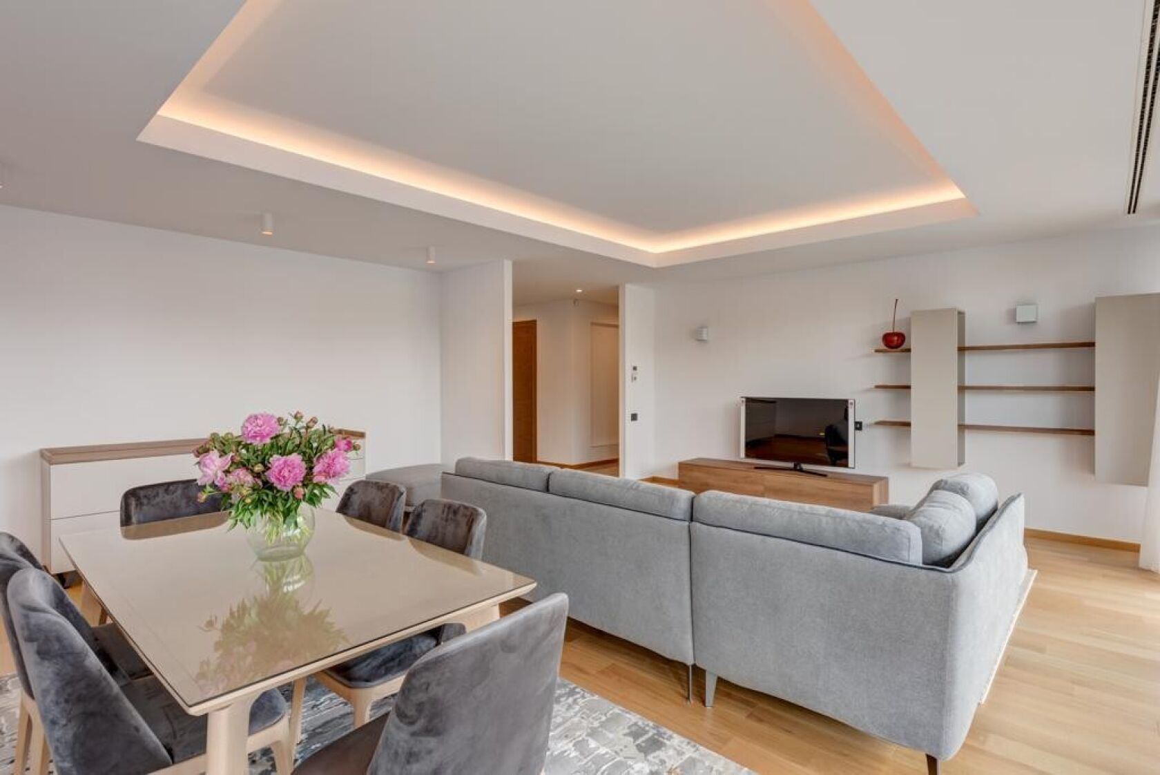 luxury 4-room apartment with terrace, new building, primaverii area — fotografia 3