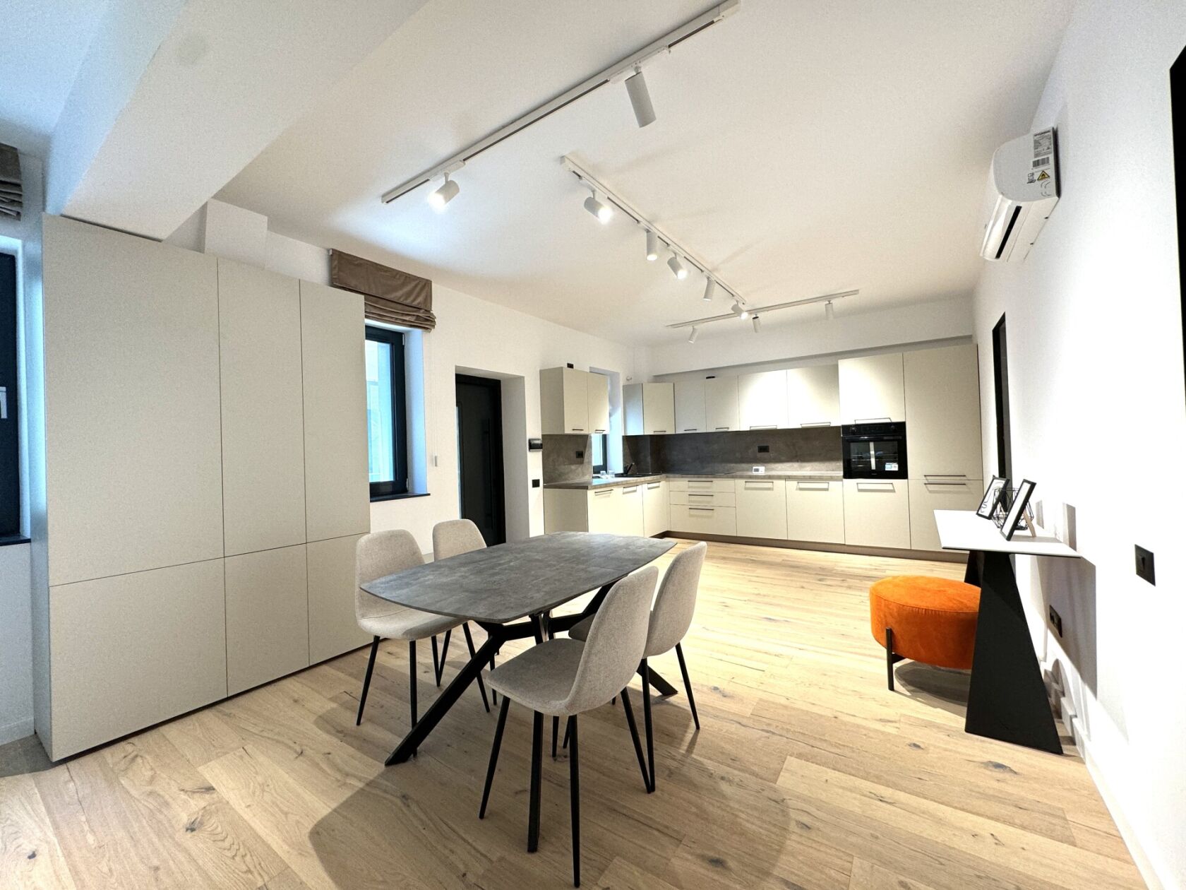 apartament 3 camere | modern | nou | zona aviatiei-herastrau — fotografia 1