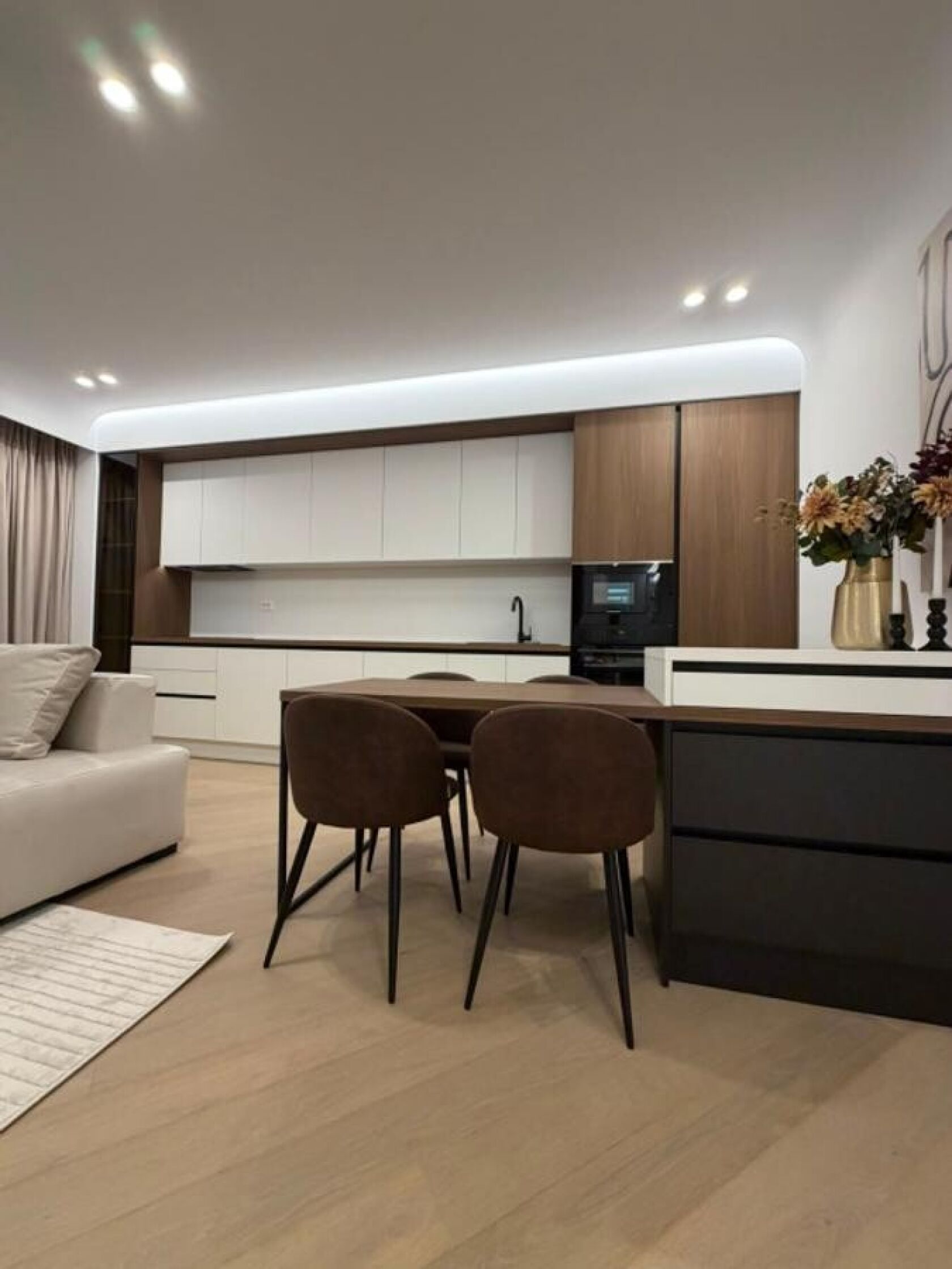 apartament 3 camere | cortina 126 | terasă 25 mp — fotografia 3