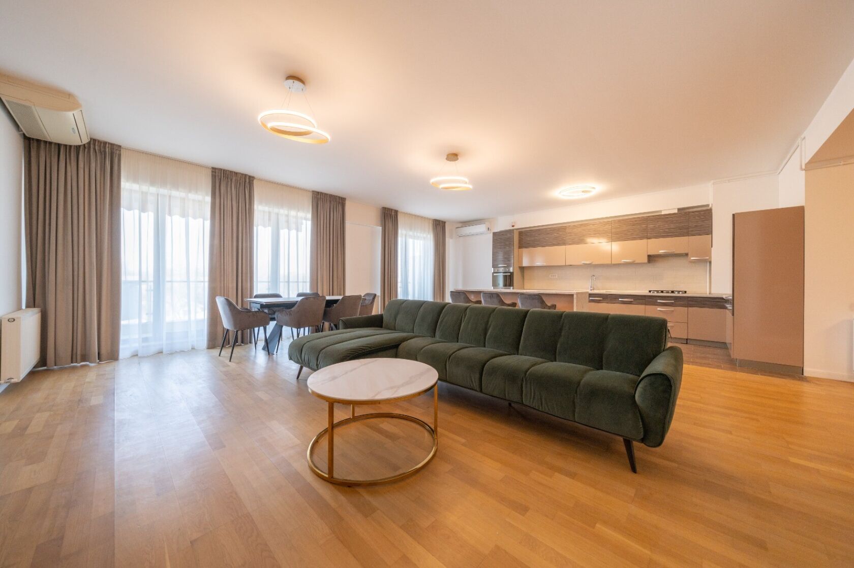 apartament 4 camere, de lux, zona parc herastrau — fotografia 1