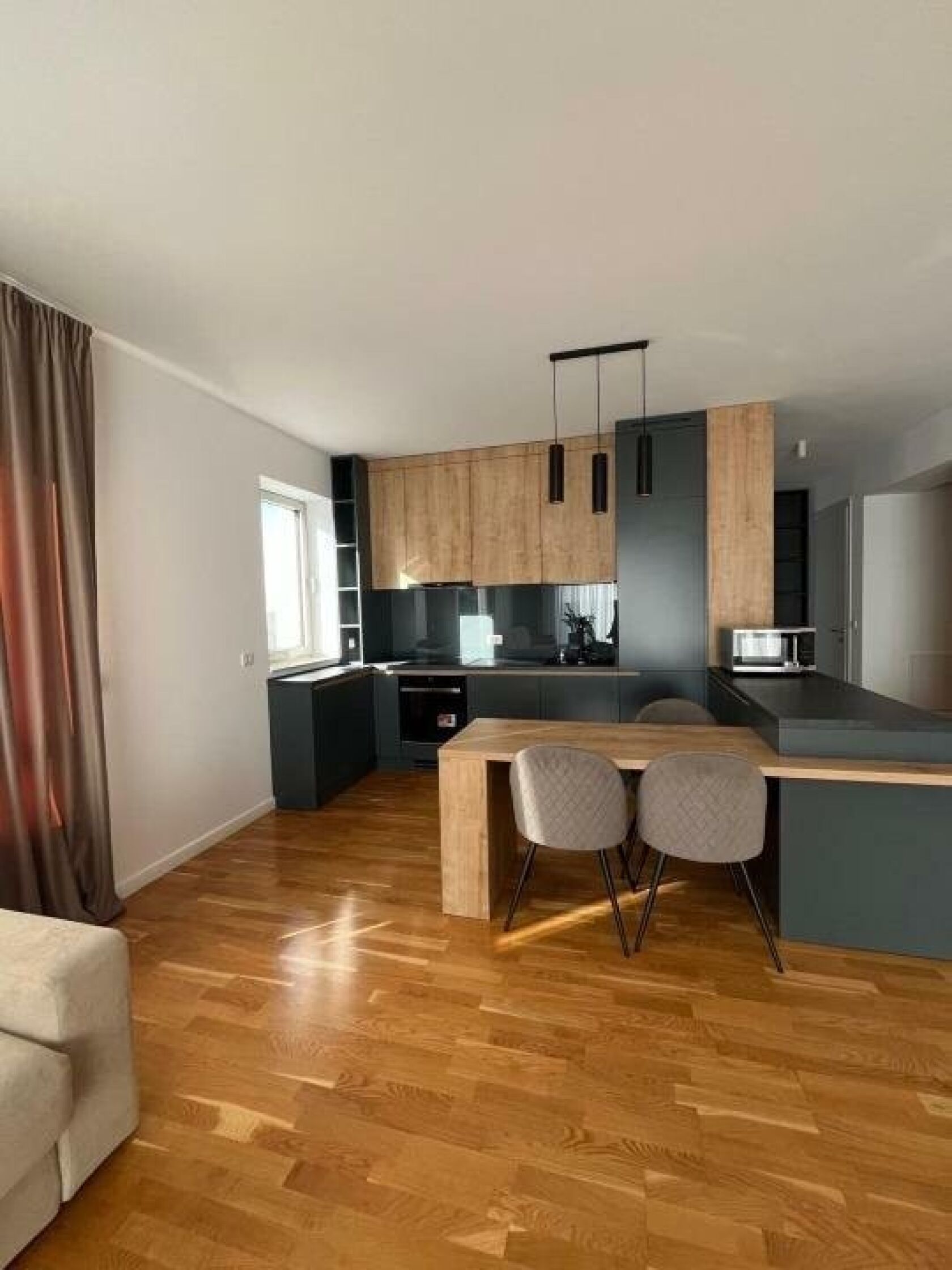 apartament 3 camere, parcare, complex rezidential, piata presei — fotografia 3