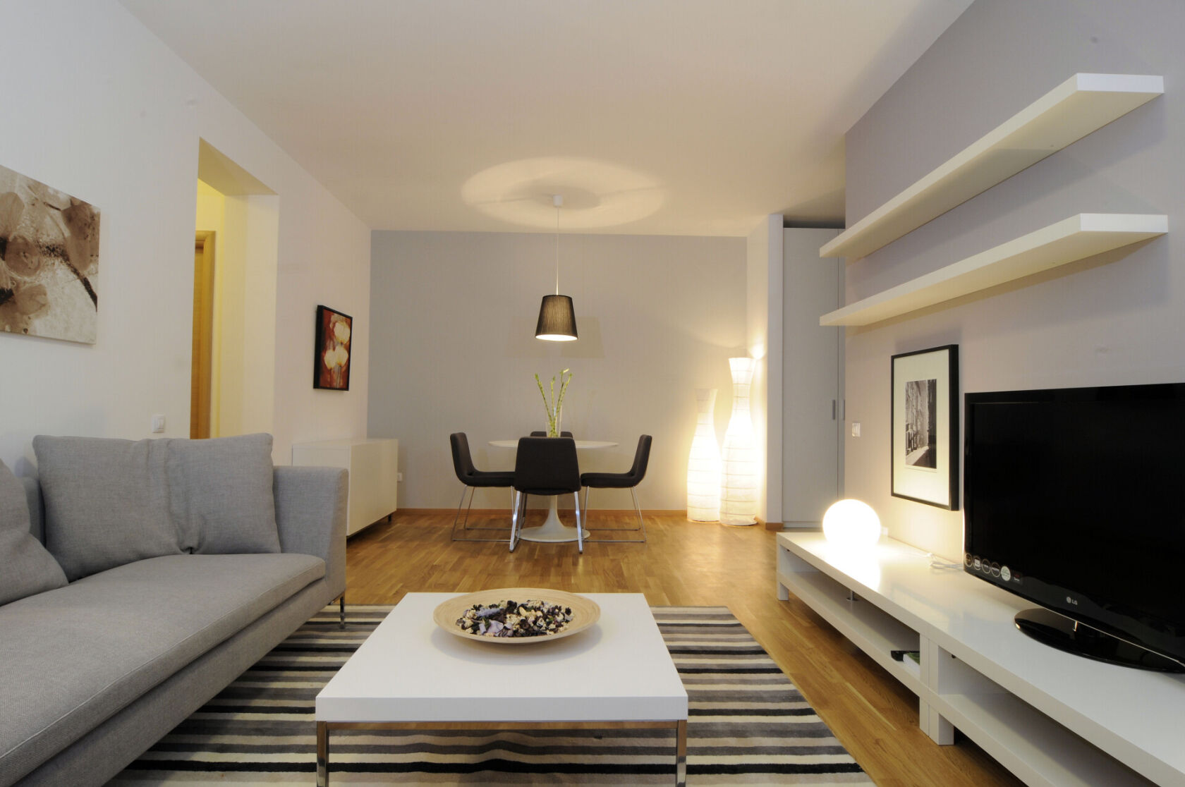 3-room apartment, baneasa area, aleea privighetorilor, iancu nicolae — fotografia 2