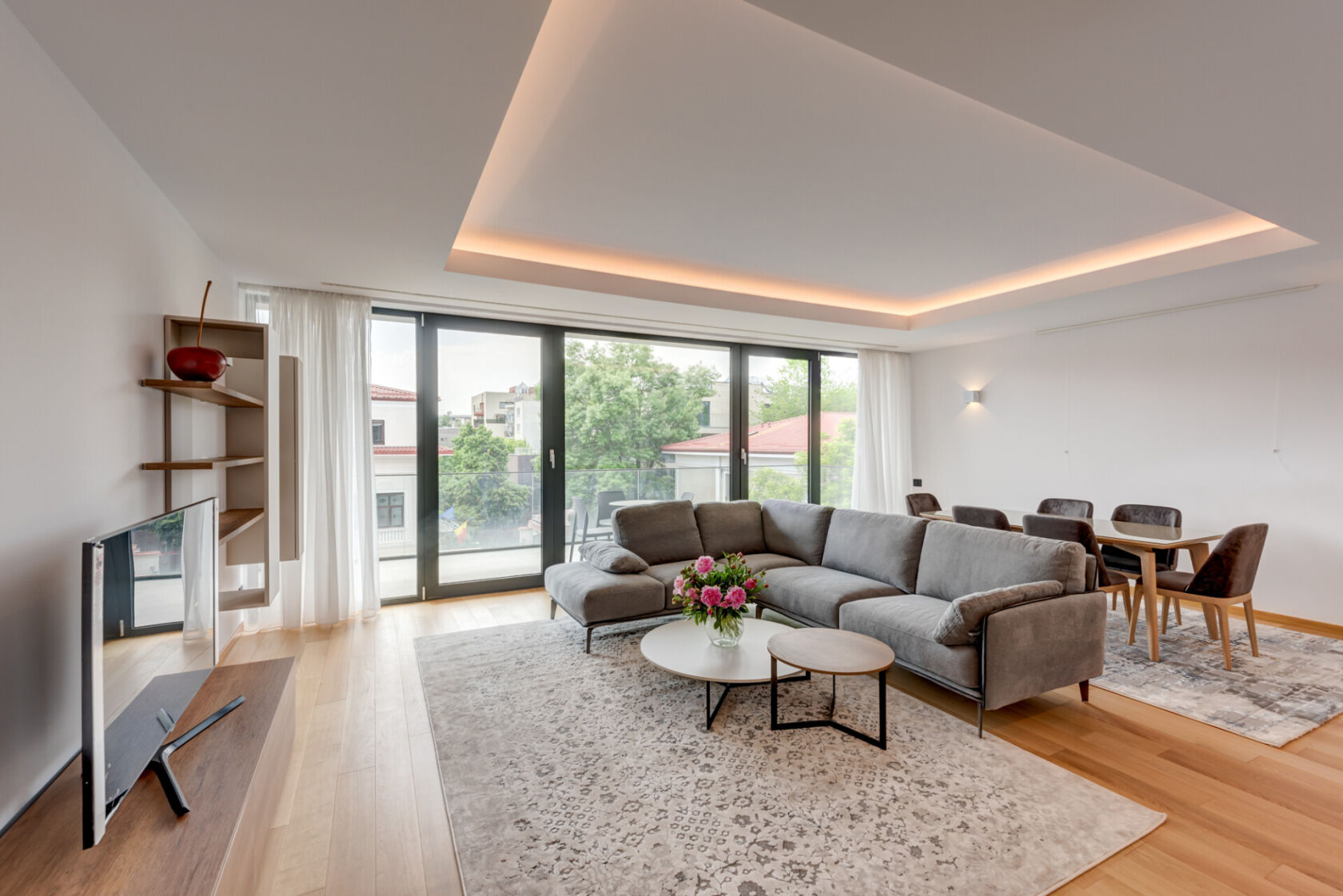 luxury 4-room apartment with terrace, new building, primaverii area — fotografia 1