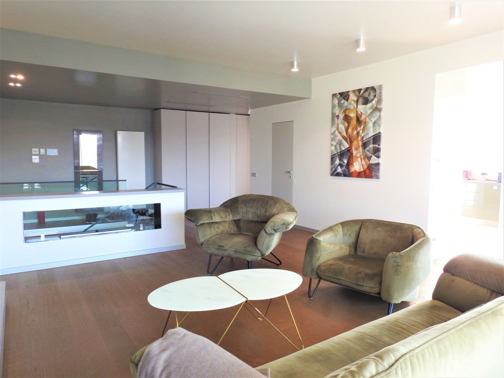 4-room apartment | with terrace | access to the forest | iancu nicolae — fotografia 3
