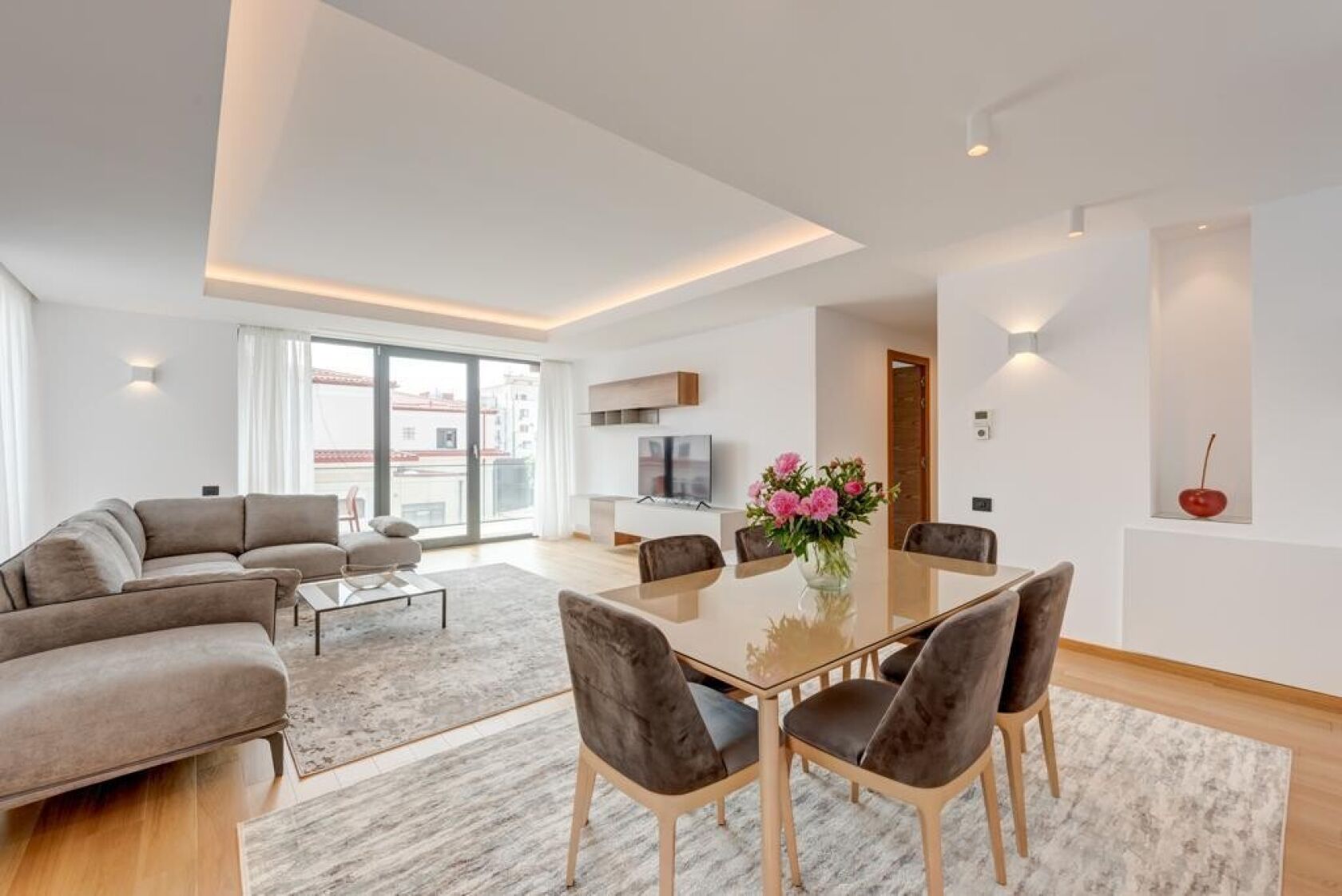 luxury 4-room apartment with terrace, new building, primaverii area — fotografia 1