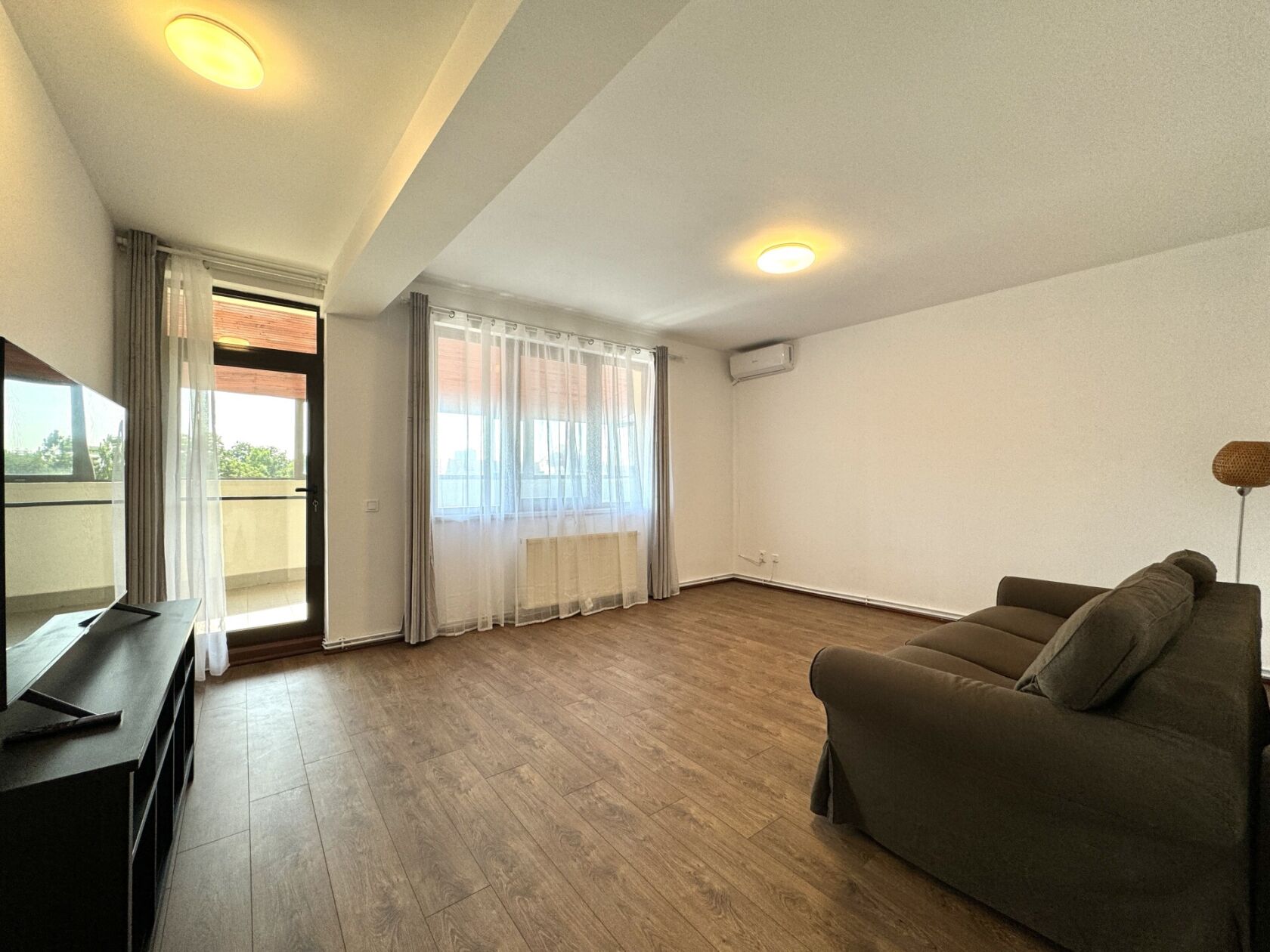 apartament 3 camere, zona aviatorilor — fotografia 1