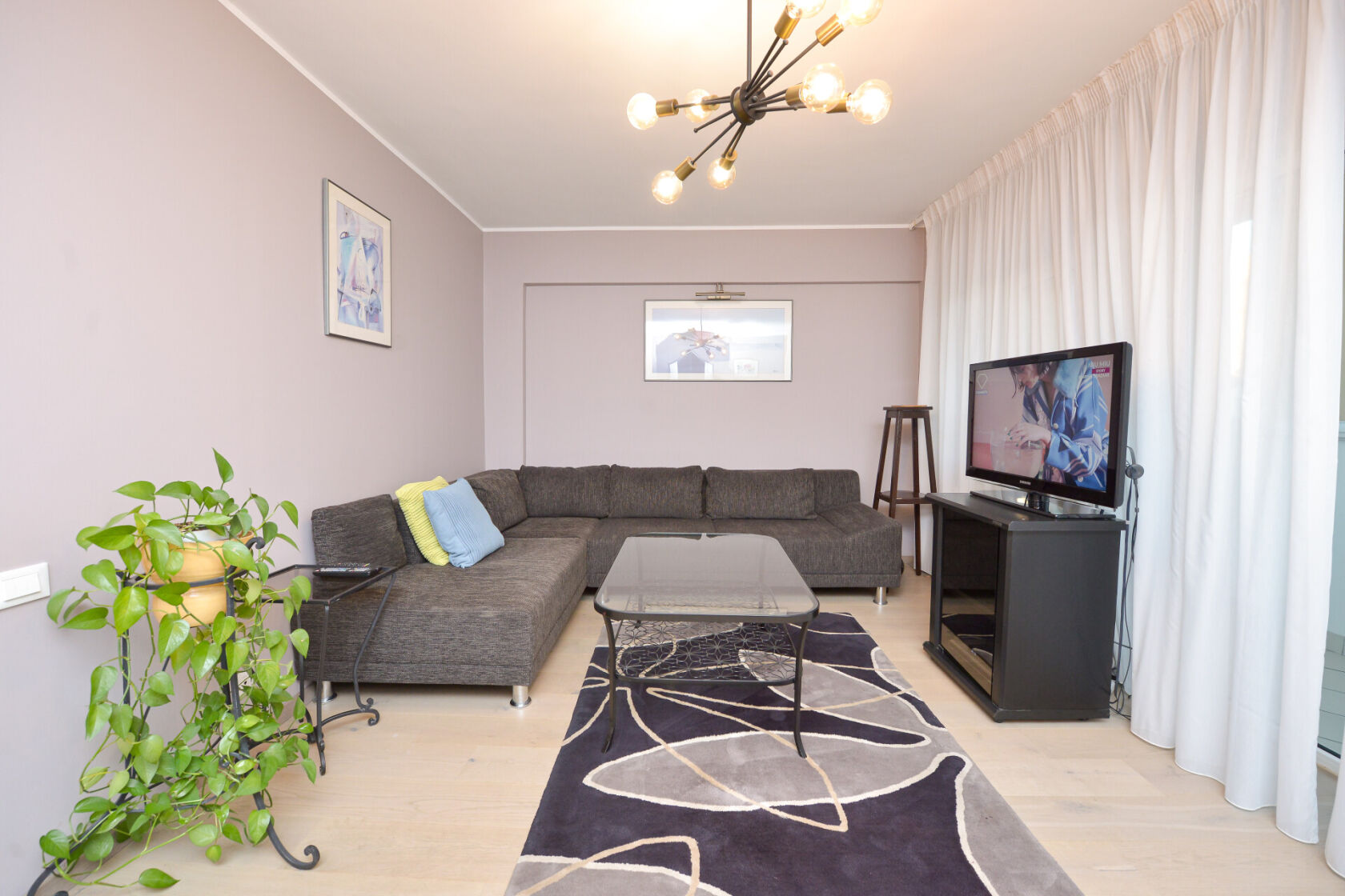 3-rooms apartment | calea dorobanților street | short term rental — fotografia 1