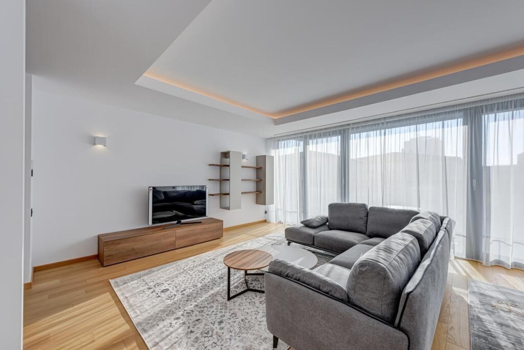 luxury 4-room apartment with terrace, new building, primaverii area — fotografia 1
