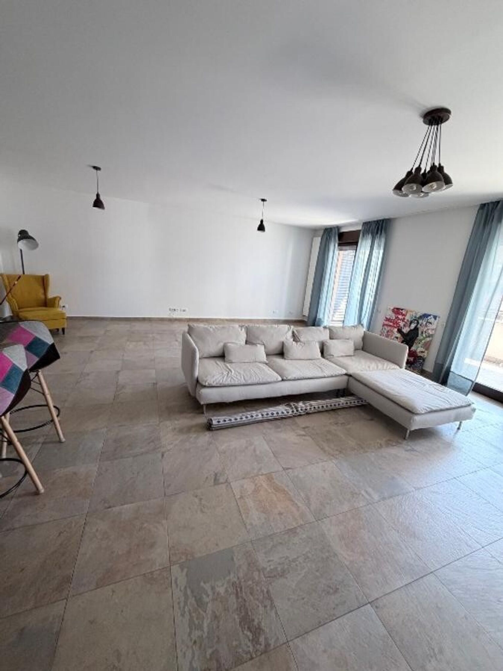 apartament 2 camere | terasa generoasa | loc parcare si boxa | piata romana — fotografia 1