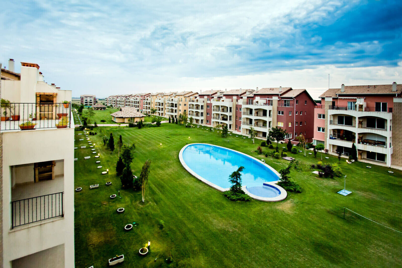 3-room apartment, building with swimming pool, pipera area — fotografia 3