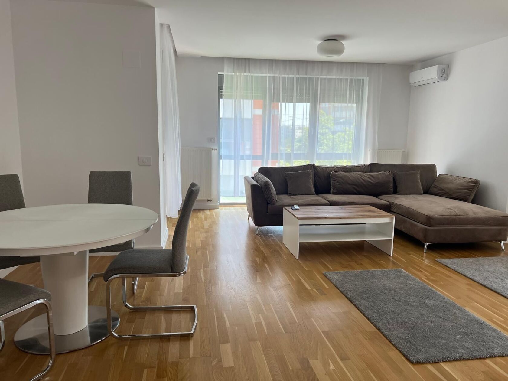 4-room apartment, green lake residential complex, security, baneasa — fotografia 1