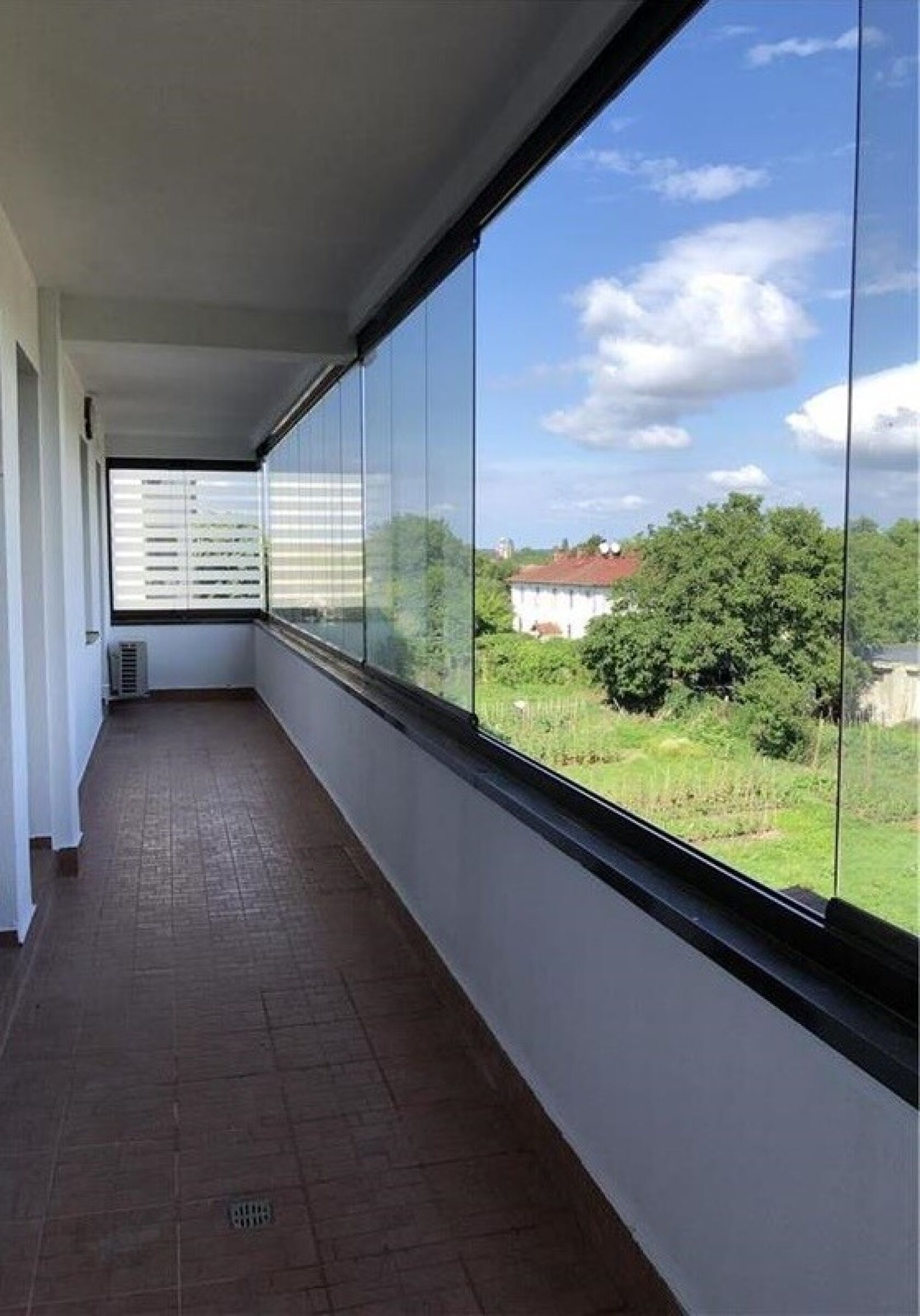 apartament 3 camere, zona baneasa — fotografia 3