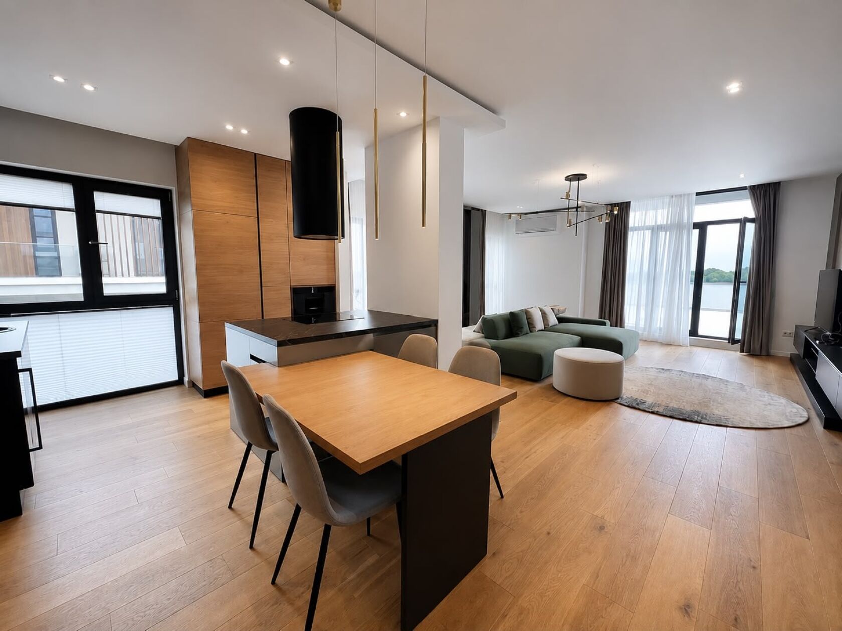 apartament 4 camere | triplex | vedere lac | iancu nicolae — fotografia 3
