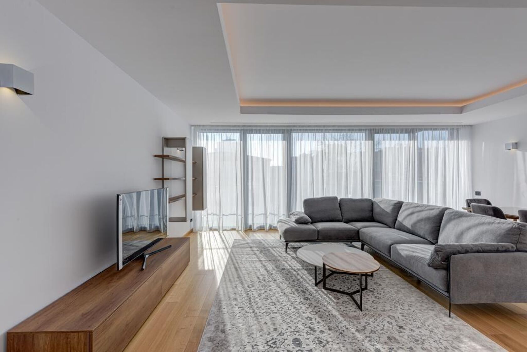 luxury 4-room apartment with terrace, new building, primaverii area — fotografia 3