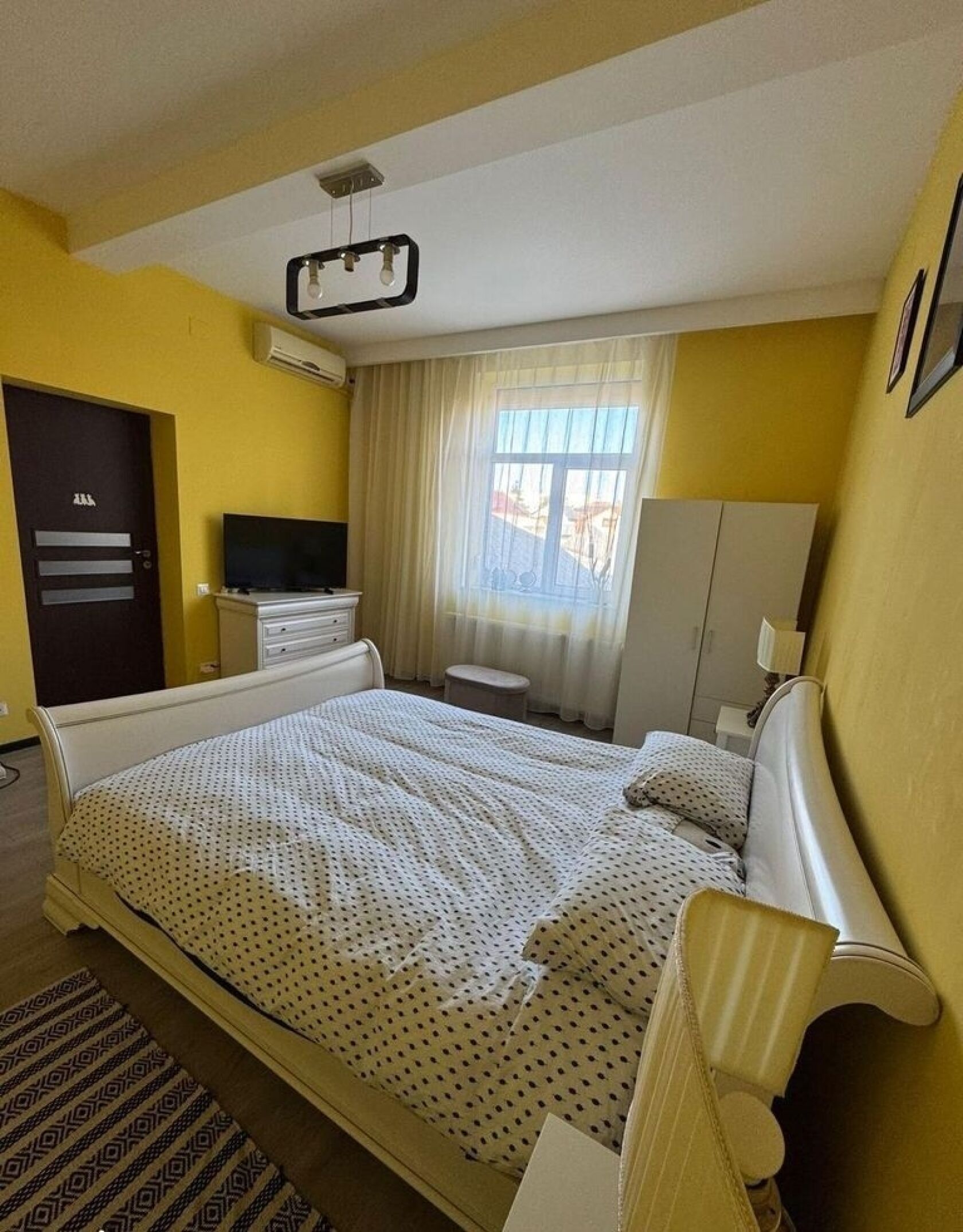 apartament 3 camere cu balcon si garaj | zona domenii — fotografia 3