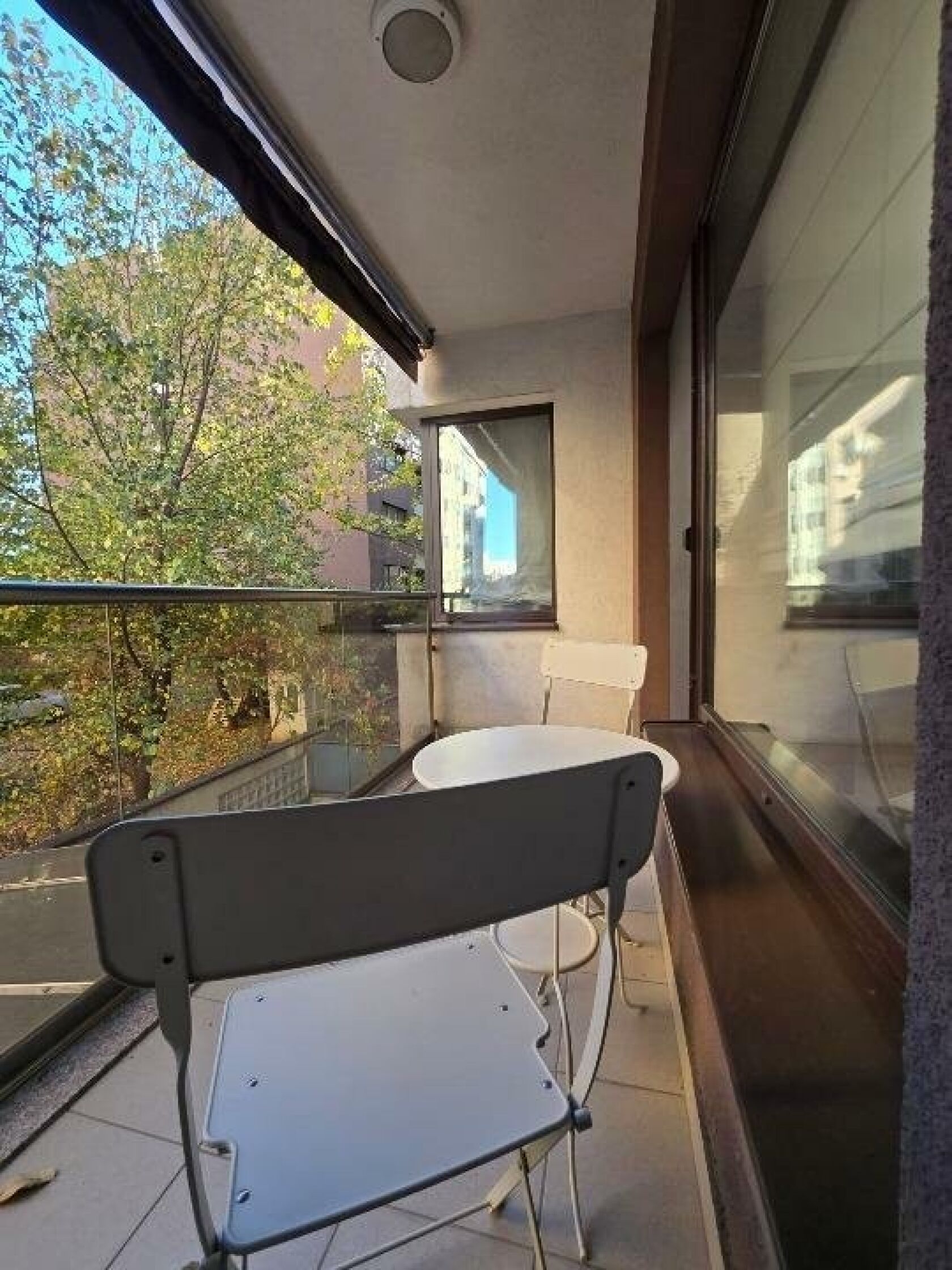 apartament 2 camere | balcon | loc parcare | zona baneasa — fotografia 3