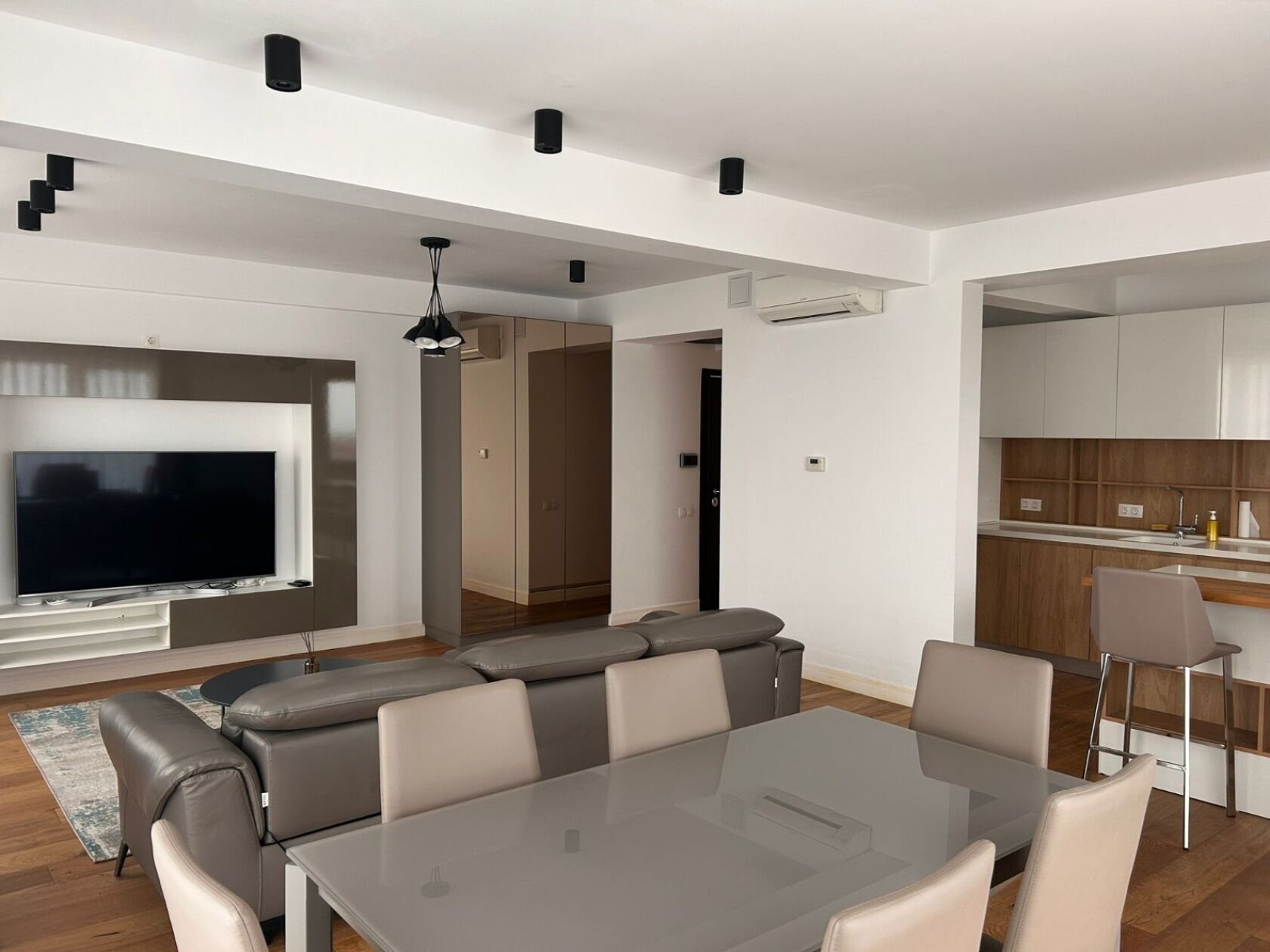 3-room apartment | 2 parking spaces | new point compound | pipera area — fotografia 3
