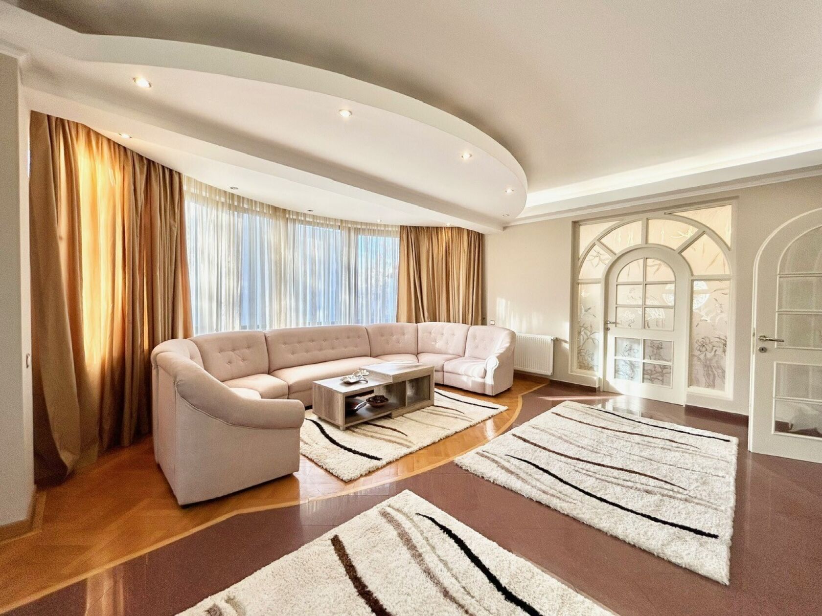 3-room apartment, herastrau, boutique building, private street with controlled access — fotografia 3