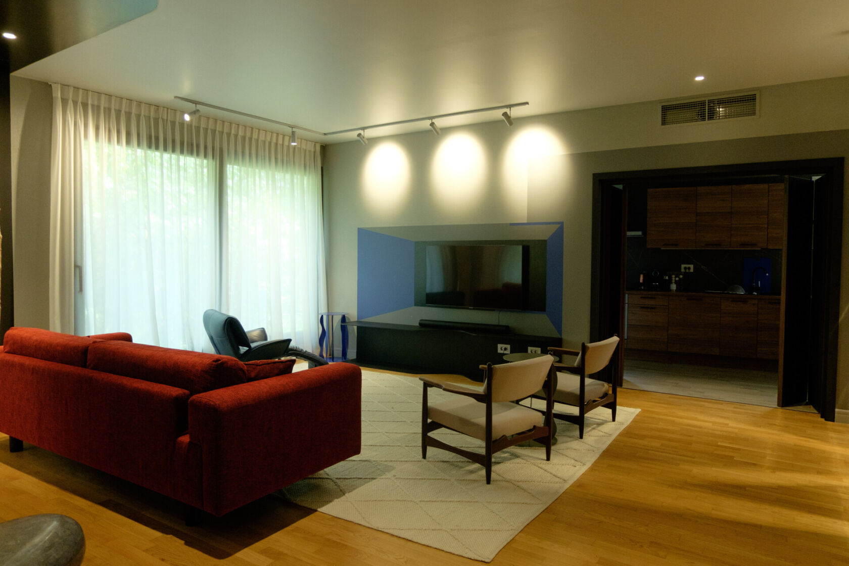 apartament de lux cu servicii hoteliere | 3 camere | zona primaverii — fotografia 3