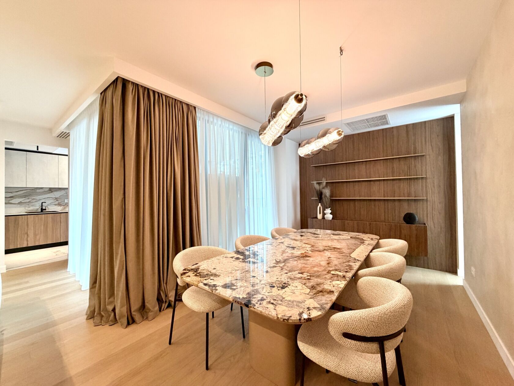 apartament 4 camere | lux | 2 terase & 2 locuri parcare | charles de gaulle — fotografia 3
