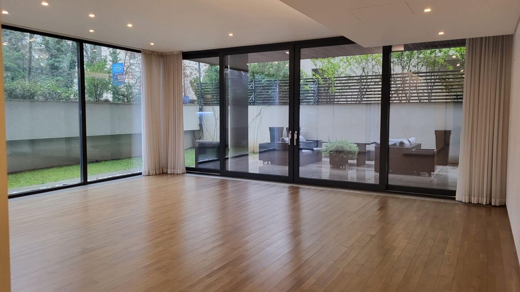 apartament 4 camere cu gradina | zona primaverii — fotografia 1