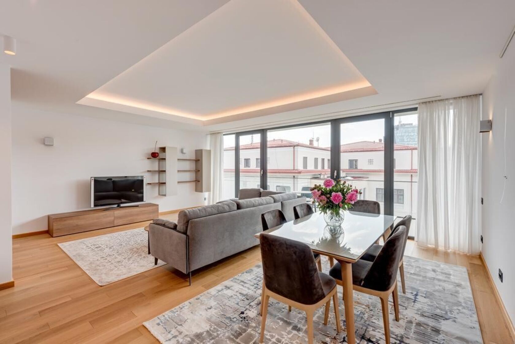 luxury 4-room apartment with terrace, new building, primaverii area — fotografia 2