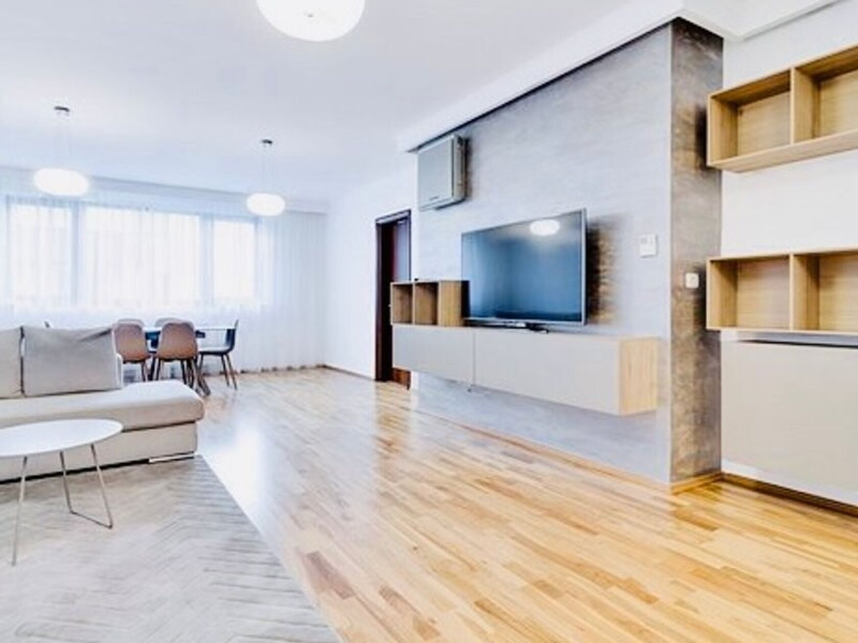 apartament 3 camere, zona baneasa — fotografia 1