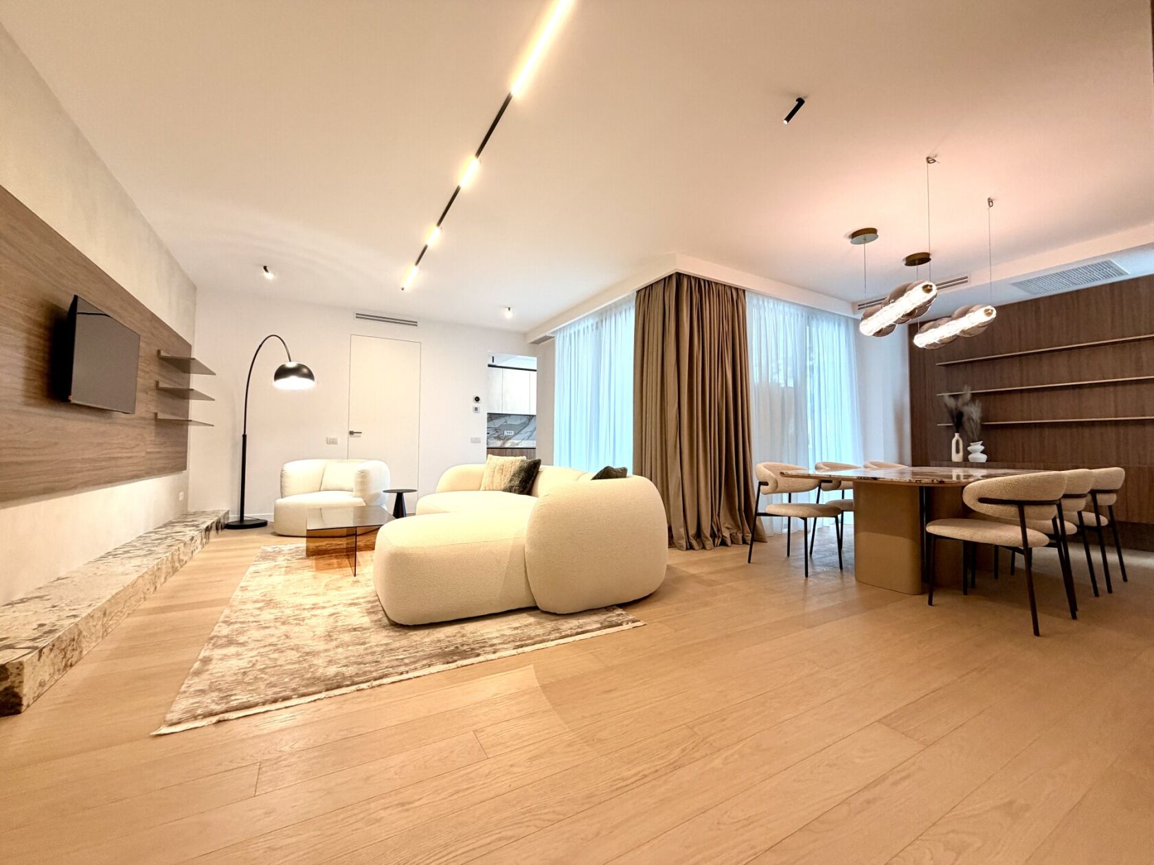 apartament 4 camere | lux | 2 terase & 2 locuri parcare | charles de gaulle — fotografia 1