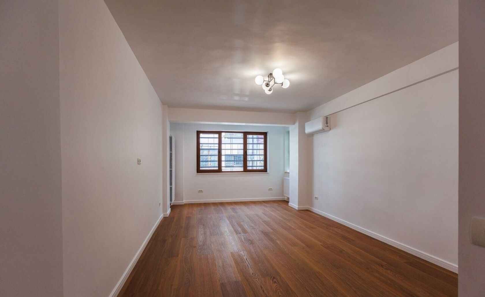 duplex 3 camere | primăverii | intrare separată | garaj — fotografia 1